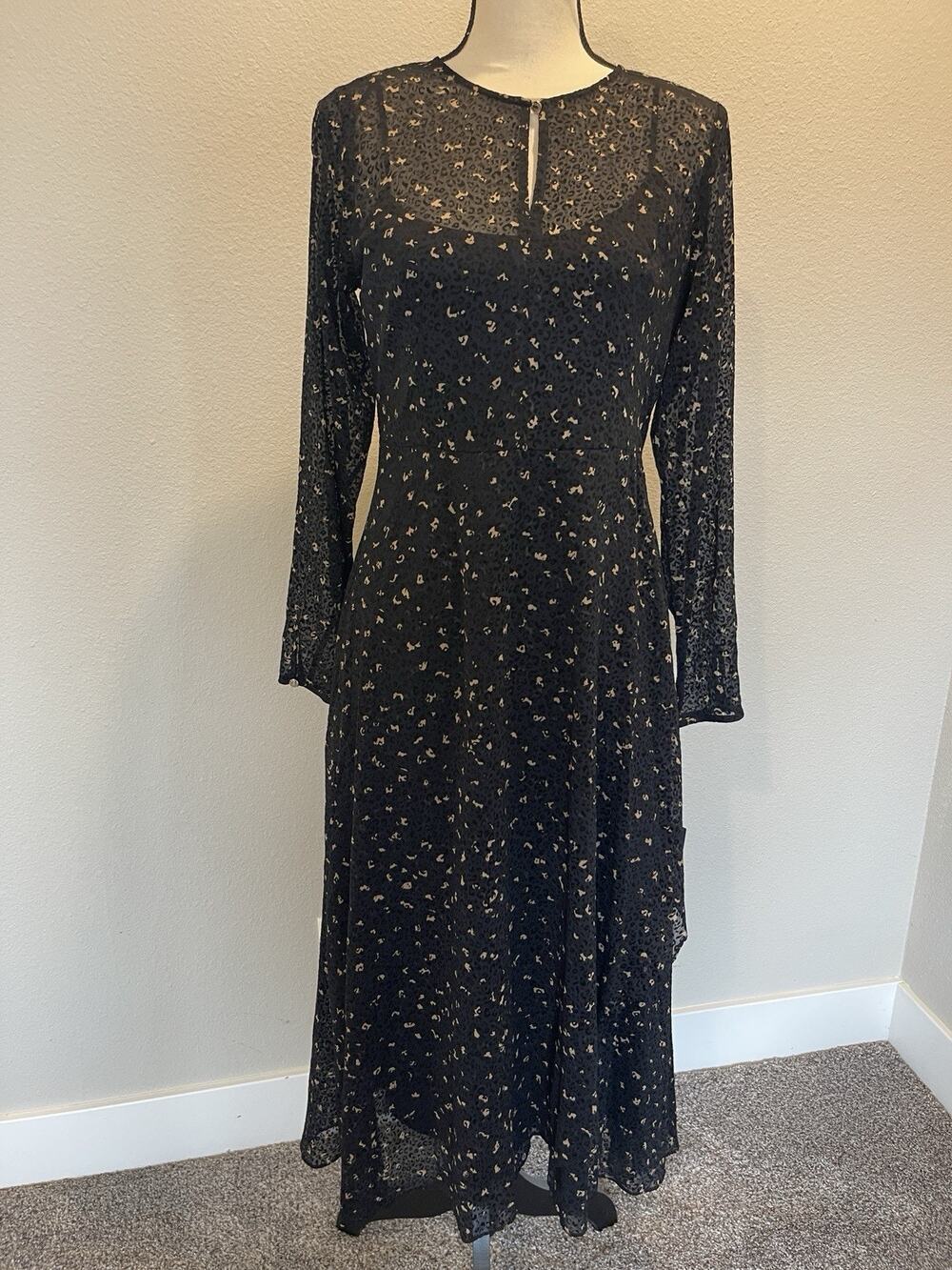 Tommy Hilfiger NWT Women's Size 6 Crossover-Hem Midi Dress Flowy